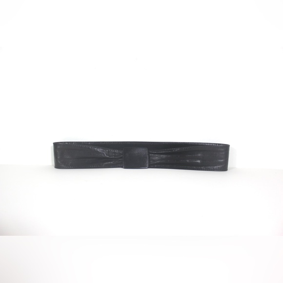 Black Thin Leather Belt Adjustable with Self Covered Buckle Eighties dress - Picture 2 of 8